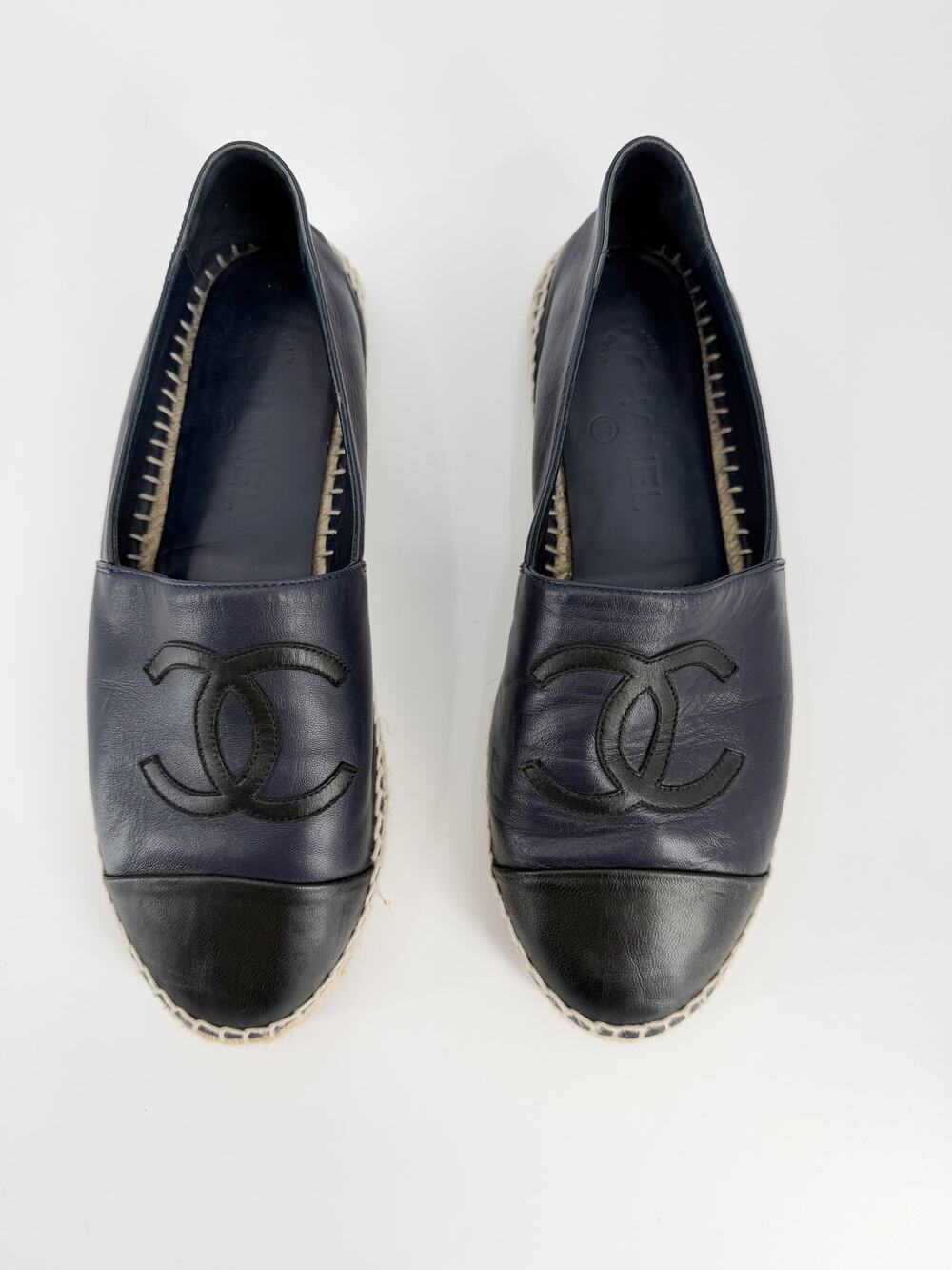 Chanel Black Navy Lambskin Leather CC Logo Espadrilles Flat Shoe 40 Authentic